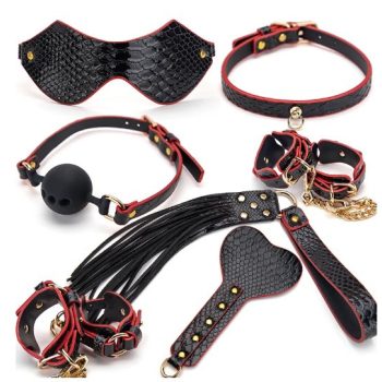   EwToys - 8 részes BDSM szett, krokodil mintás - fekete - piros szegély nélkül! 