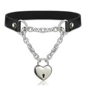   EwToys - Fekete, bőr állítható nyakörv, láncos szívecske dísszel 
